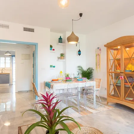 Boho Chic- Beachfront - Free Bikes - Salt Water Pool Torremolinos