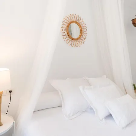 Boho Chic- Beachfront - Free Bikes - Salt Water Pool * Torremolinos