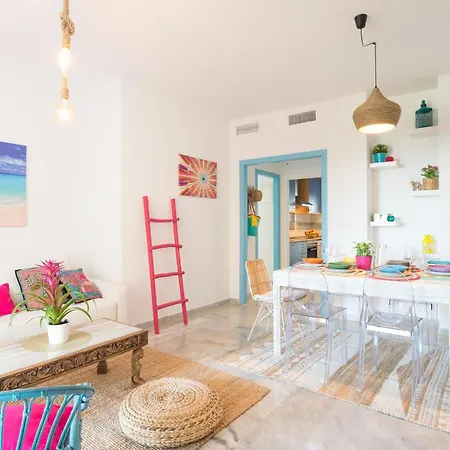 Boho Chic- Beachfront - Free Bikes - Salt Water Pool Torremolinos